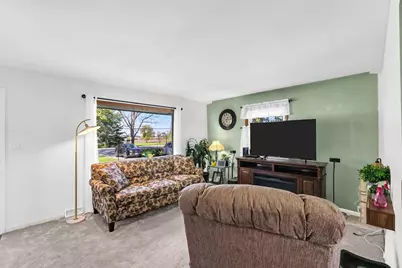 15401  Spring St, Racine, WI 53182 - Photo 6