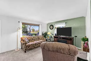 15401 Spring St, Racine, WI 53182 - Photo 6