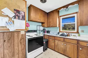 15401 Spring St, Racine, WI 53182 - Photo 14