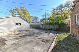 3270 S 51st St, Milwaukee, WI 53219 - Photo 42