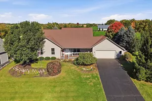 1556 Fox Run Dr, Twin Lakes, WI 53181 - Photo 1