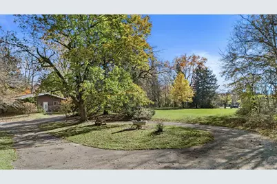 N56W21758  Silver Spring Dr, Menomonee Falls, WI 53051 - Photo 20