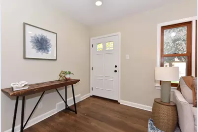 1819 E Tesch Ave, Saint Francis, WI 53235 - Photo 2
