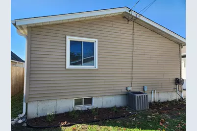 7721  Pershing Blvd, Kenosha, WI 53142 - Photo 20