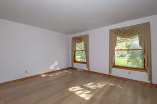 930 W Laramie Ln, Bayside, WI 53217 - Photo 4