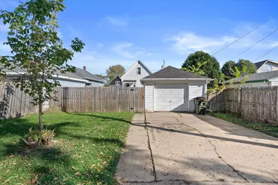 2924  93rd St, Sturtevant, WI 53177 - Photo 16