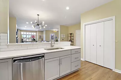 101  56th St #2, Kenosha, WI 53140 - Photo 8