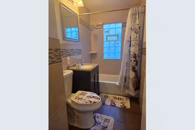 7421 W Grantosa Dr, Milwaukee, WI 53218 - Photo 8