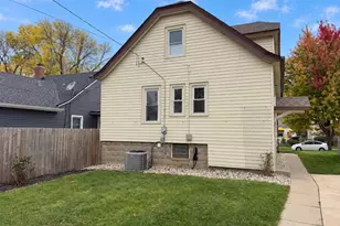 919 E Holt Ave, Milwaukee, WI 53207 - Photo 34