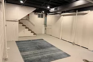 919 E Holt Ave, Milwaukee, WI 53207 - Photo 28