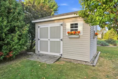 258  Bastogne Ct, Belgium, WI 53004 - Photo 28