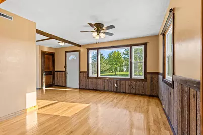 657  Clare Ln, Erin, WI 53027 - Photo 10