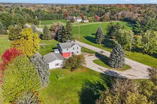 657 Clare Ln, Erin, WI 53027 - Photo 2