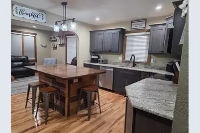 1219  Roseland Dr, Kewaskum, WI 53040 - Photo 8