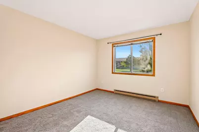 10464 W Whitnall Edge Dr #101, Franklin, WI 53132 - Photo 16
