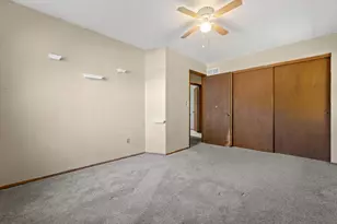 7360 Old Loomis Rd, Greendale, WI 53129 - Photo 34