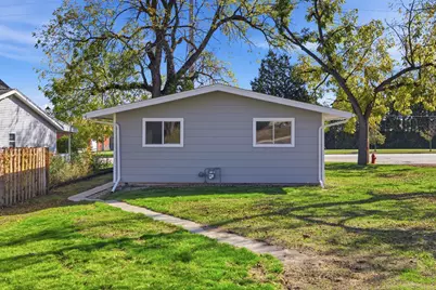 423 S Spring St, Port Washington, WI 53074 - Photo 16