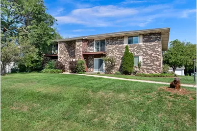 4909  Scotts Way #202, Racine, WI 53402 - Photo 1