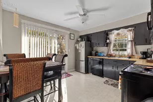 733 E Loos St, Hartford, WI 53027 - Photo 36