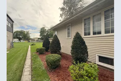 57 W Washington St, Chilton, WI 53014 - Photo 4