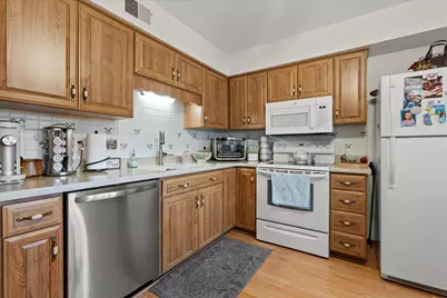 5166 S King Arthurs Ct, Greenfield, WI 53221 - Photo 1