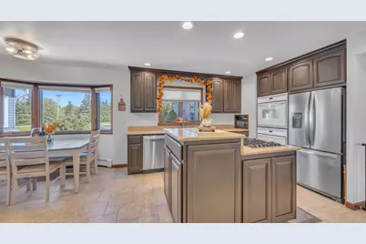 W4994  Takodah Dr, Fond du Lac, WI 54937 - Photo 8