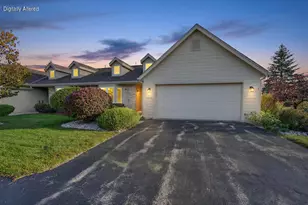 W178N9878 Riversbend Circle, Germantown, WI 53022 - Photo 1