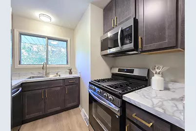 3961 W College Ave, Franklin, WI 53221 - Photo 6