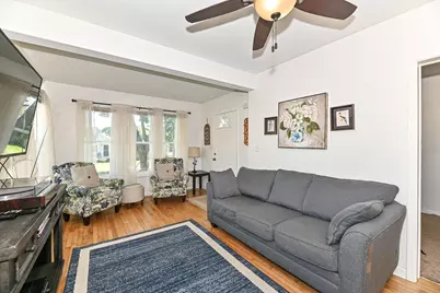 2305 S 83rd St, West Allis, WI 53219 - Photo 12