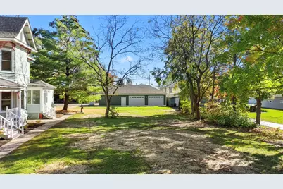 543  Madison St, Lake Geneva, WI 53147 - Photo 60