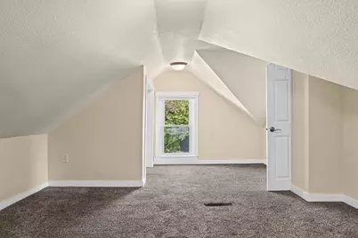915  17th St, La Crosse, WI 54601 - Photo 20