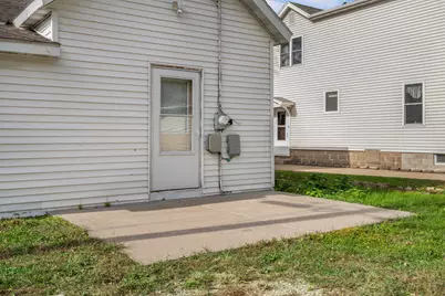 915  17th St, La Crosse, WI 54601 - Photo 26