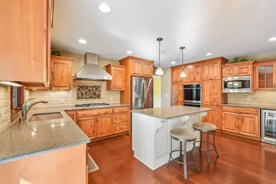 17575  Royalcrest Dr, Brookfield, WI 53045 - Photo 2