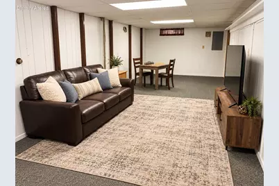 2227 S 63rd St, West Allis, WI 53219 - Photo 12