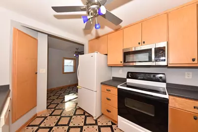 1222 S 118th St, West Allis, WI 53214 - Photo 10