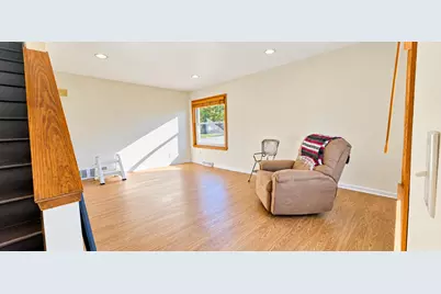4932  Regal Ct, Racine, WI 53406 - Photo 10