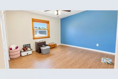 4932  Regal Ct, Racine, WI 53406 - Photo 12
