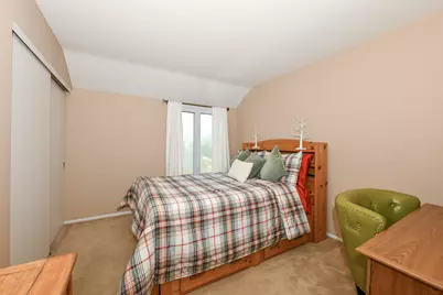 3943 W College Ave, Franklin, WI 53221 - Photo 16