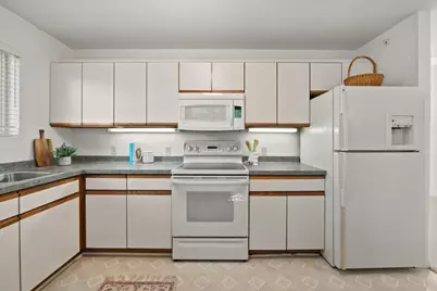 500 W Bender Rd #101, Glendale, WI 53217 - Photo 16