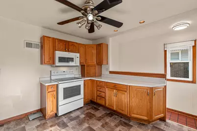4901 W Howard Ave, Milwaukee, WI 53220 - Photo 10