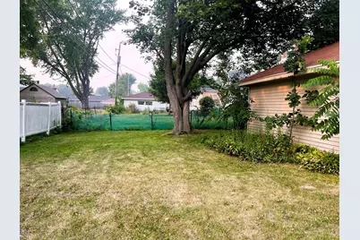 4953 N 126th St, Butler, WI 53007 - Photo 6