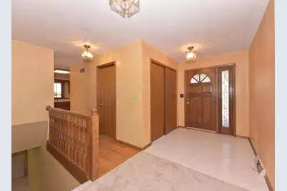 N53W14231  Invery Dr, Menomonee Falls, WI 53051 - Photo 4