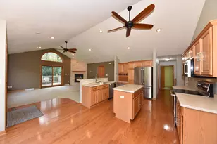 N161W18878 Heather Lynn Cir, Jackson, WI 53037 - Photo 12