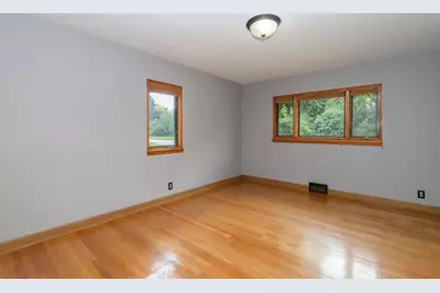 221 N Story Pkwy, Milwaukee, WI 53208 - Photo 24