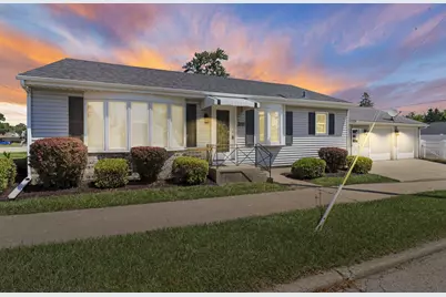 3818  68 St, Kenosha, WI 53142 - Photo 2