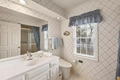 1410 W Westport Cir, Mequon, WI 53092 - Photo 14