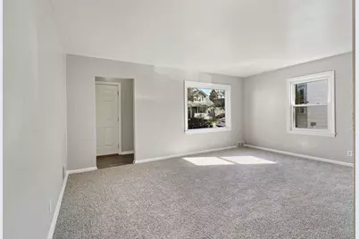 6912  26th Ave, Kenosha, WI 53143 - Photo 4