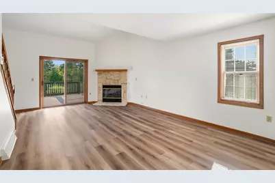 3205 S Ridgecrest Ct, New Berlin, WI 53151 - Photo 6