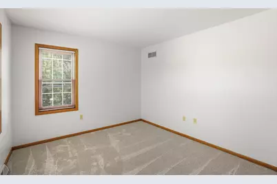 3207 S Ridgecrest Ct, New Berlin, WI 53151 - Photo 34
