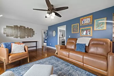 942  Carey St, Lake Geneva, WI 53147 - Photo 6